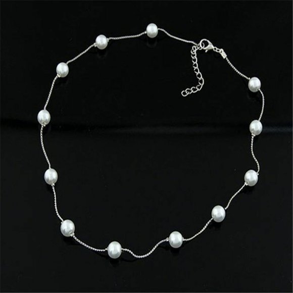 NWOT Dainty Silver Pearl Necklace - Picture 3 of 5